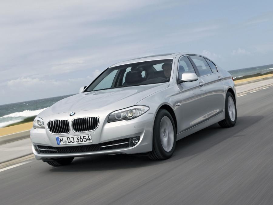  BMW 528Li 2010 года  (фото 1 из 16)
